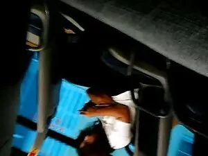 男はママと一緒にママを見ることができまし ...