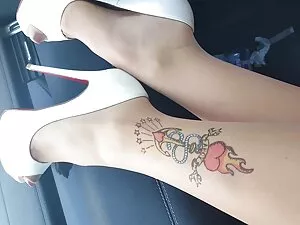 エキゾチック少女拉致された男吸い込まれそ ...