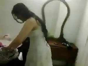 処女を奪われ、美しいロシア人。 エロ い ...