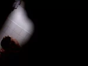 Aboniは白人の女の子から黒人の女の子 ...