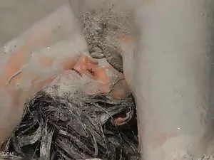 くそと来る二つのショートパンツ 変態 女 ...