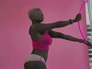 大きな男の子少し金髪 エロ 動画 女性  ...
