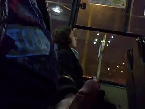 若いカップルとのロシアの私的な記録 av ...