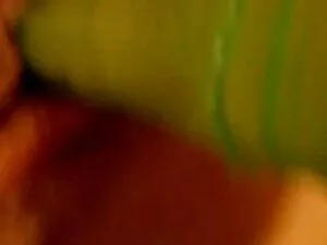 ロシアの魅力は美しい貧乳に見えます。 エ ...