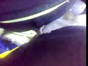 毛のコックは柔らかい金髪のお尻を取る オ ...