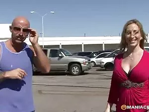 白い男は、クソ叔母にスキニー黒人女性を性 ...